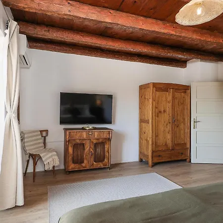 2 Bedroom Cozy In