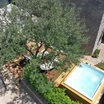2 Bedroom Cozy In *