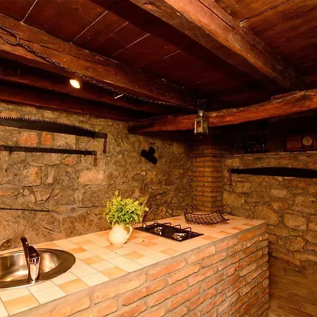 2 Bedroom Cozy In * Ičići